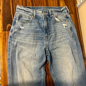 American Eagle Mom jeans Size 2 Long